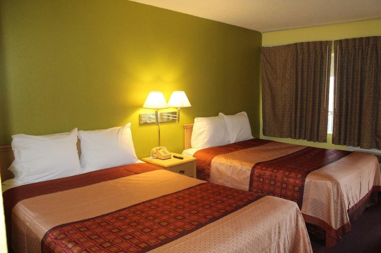 Hutchinson Inn Extérieur photo
